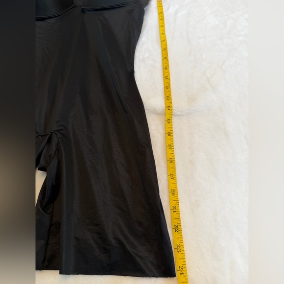 ASSETS BY SPANX Black Shapewear Bodysuit - Picture 3 of 12